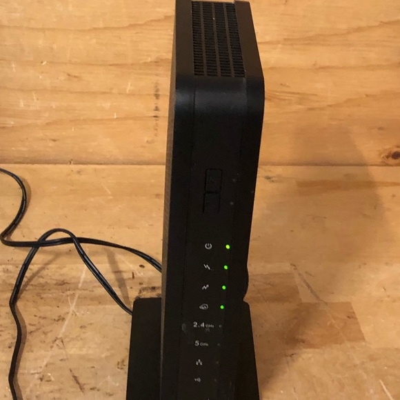 Netgear C3700V2 N600 WiFi Cable Modem Router 8x4 Download speeds - Picture 6 of 15